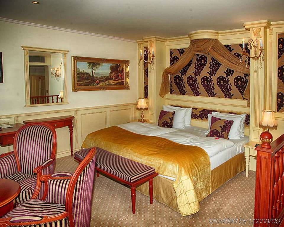 Фото Luxury Family Hotel Royal Palace