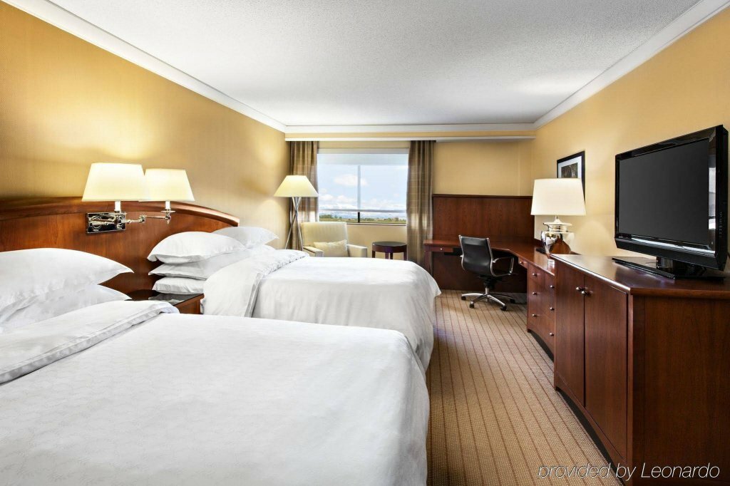 Hotel Sheraton Laval Hotel, Laval, photo