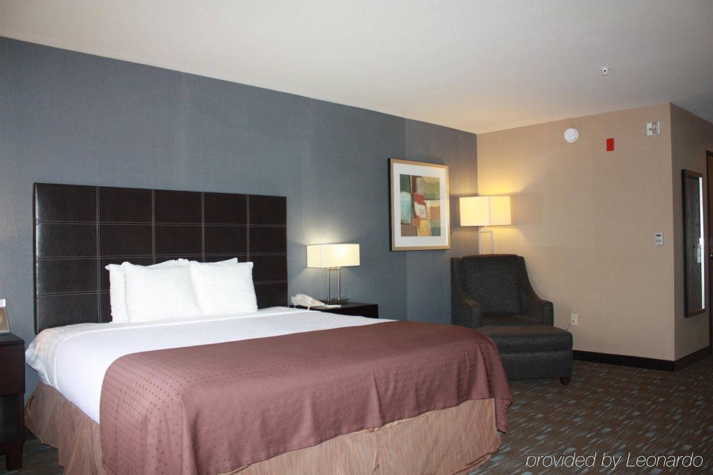 Фото Holiday Inn Ontario Airport, an Ihg Hotel