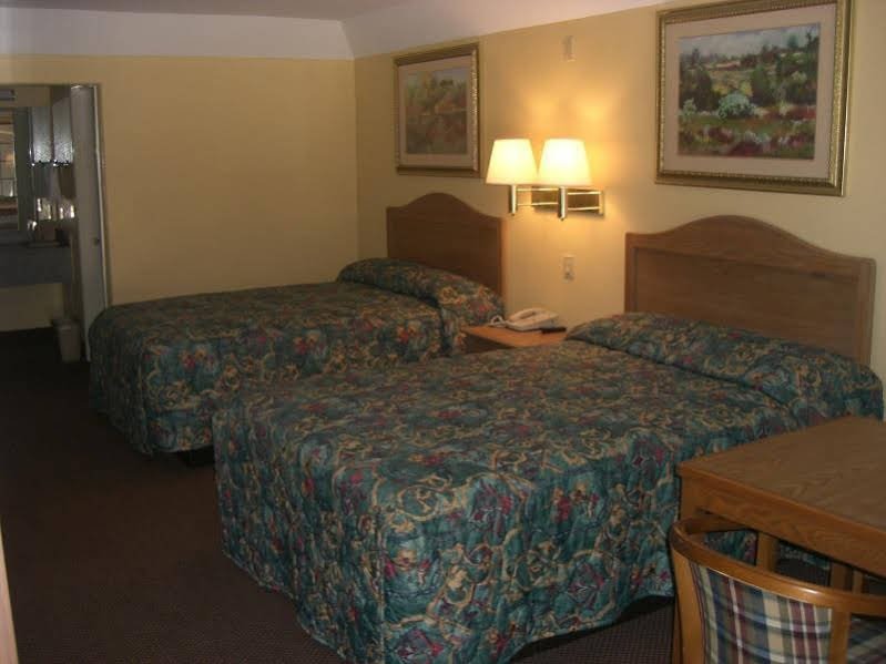 Фото Regency Inn And Suites Galena