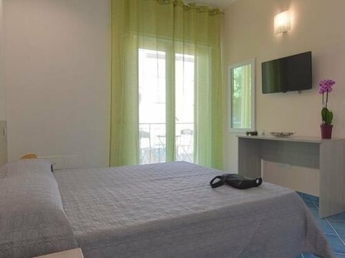 Гостиница Acquamarine Maiori Amalfi Coast в Майори