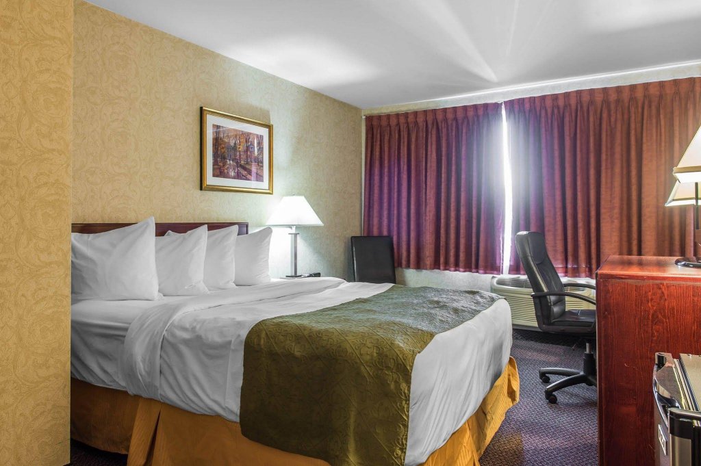 Фото Ramada Plaza by Wyndham Montreal