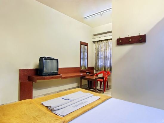 Фото Mannars Deluxe Lodge