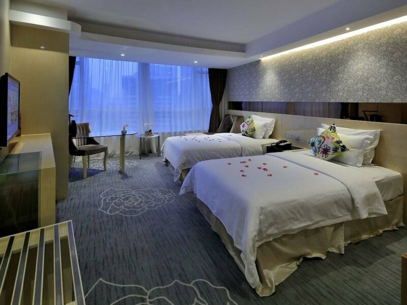 Гостиница Paco Hotel Guangzhou Ouzhuang Metro Branch в Гуанчжоу