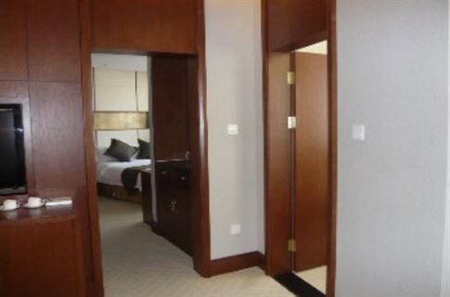 Фото Noble Center Hotel