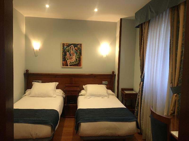 Фото Hotel Villalegre