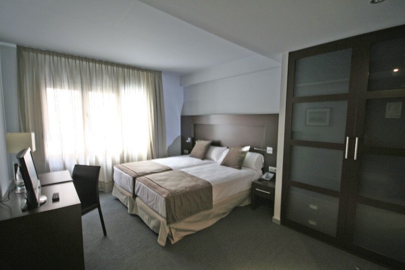 Фото Hotel Madanis Liceo