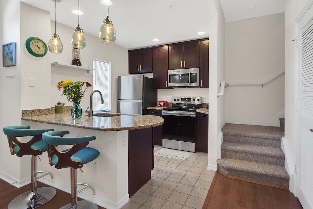 Фото 4br Luxury home, Themed rooms -10 Minutes to Disney