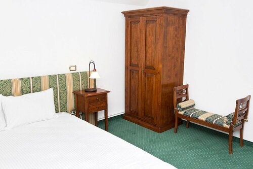 Гостиница Casa 3 Guesthouse в Орадя