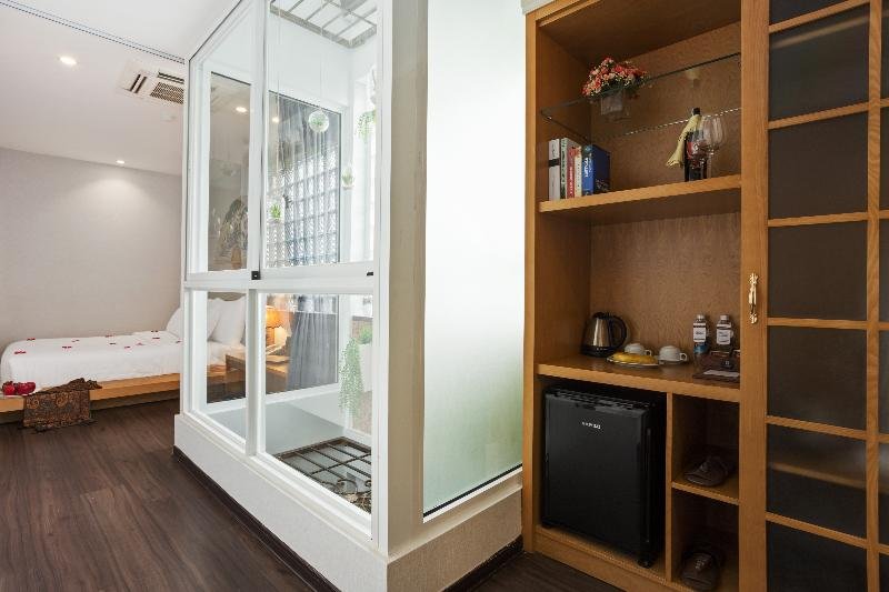 Фото Luxury Old Quarter Hotel & Gym