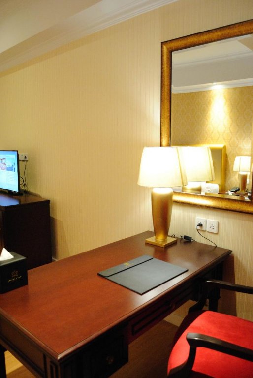 Фото Adimulia Hotel Medan