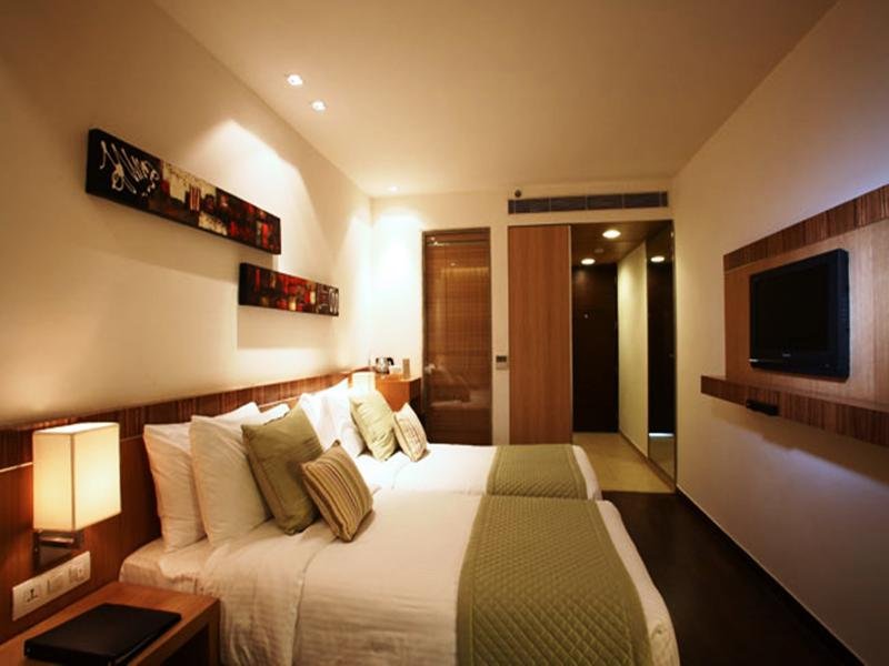 Фото Shervani Hotel Nehru Place