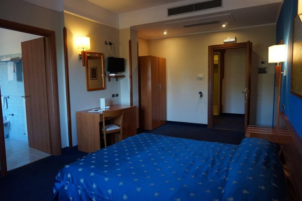 Фото Bel Sito Hotel Le Due Torri