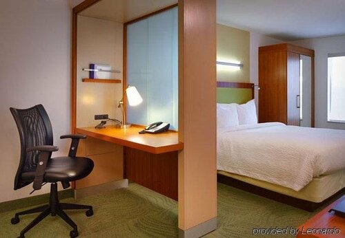 Гостиница SpringHill Suites by Marriott Las Vegas Henderson в Хендерсоне