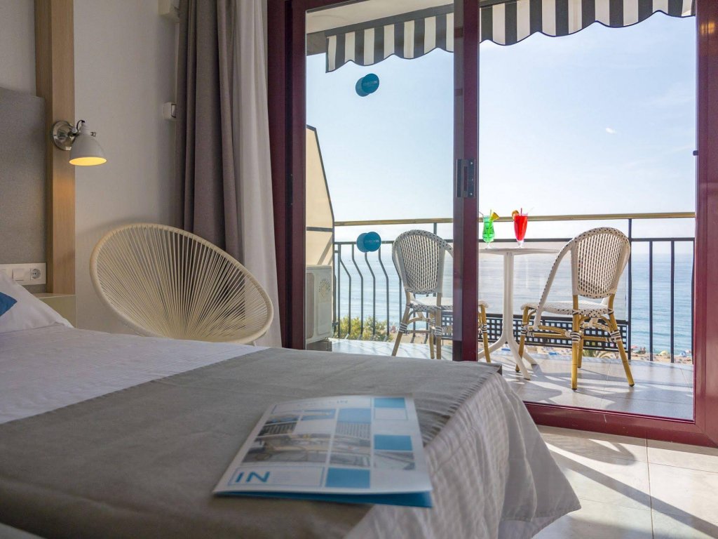 Фото  Checkin Garbí 