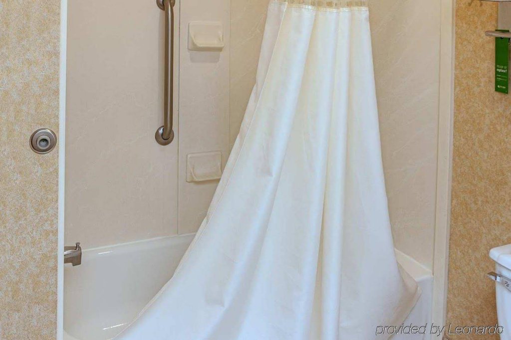 Фото Hampton Inn Chicopee/Springfield