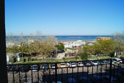 Внешний вид отеля Hotel Adele в Беллария-Иджеа-Марине, фото 5