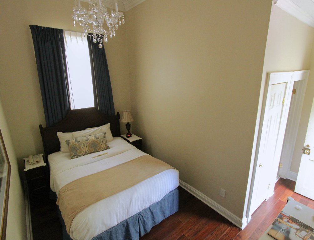 Фото Andrew Jackson Hotel French Quarter