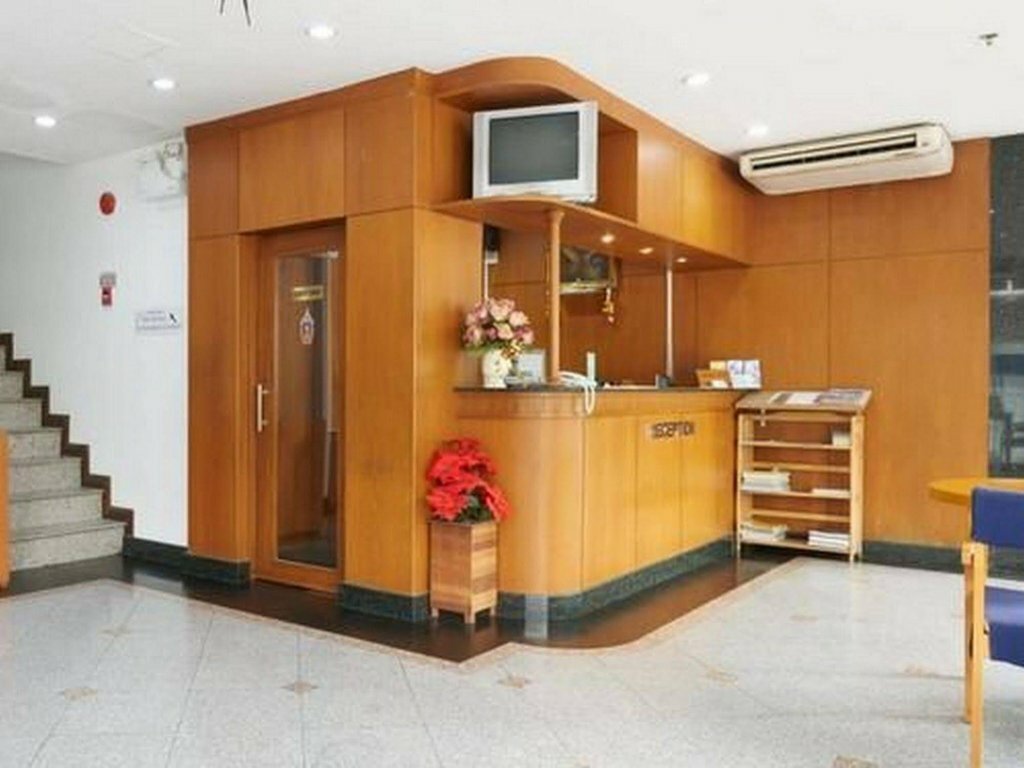 Hotel Nida Rooms Bang Rak Vacation, Bangkok, photo