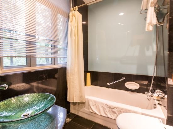 Фото Jiangsu Cuipingshan Hotel