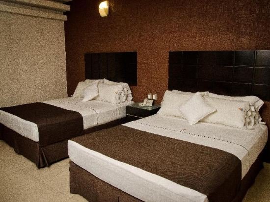 Фото Hotel Portonovo Plaza Centro