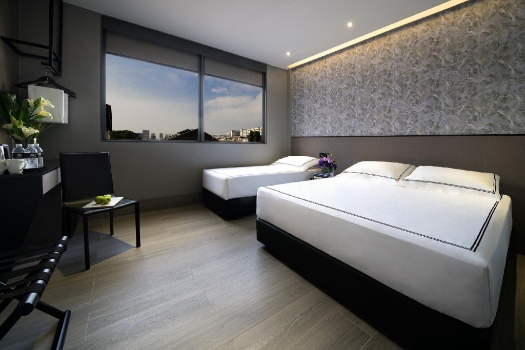 Фото отеля 2