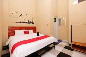 RedDoorz Syariah @ Selomangleng Kediri (East Java, Kota Kediri City, Kediri), hotel