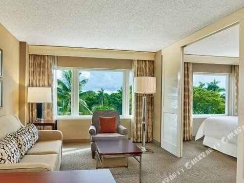 Гостиница Sheraton Suites Fort Lauderdale Plantation в Плантейшене