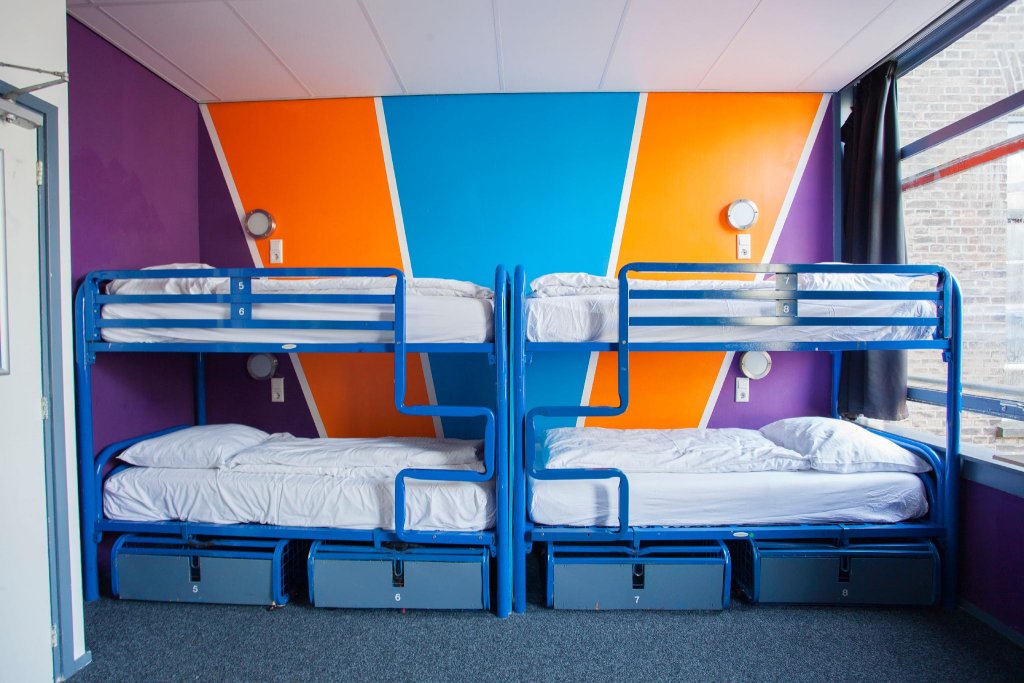 Фото The Flying Pig Downtown