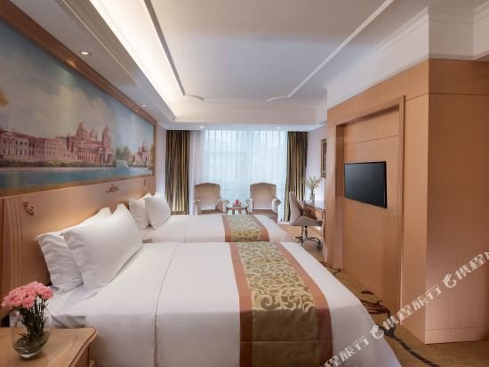 Фото Vienna Hotel