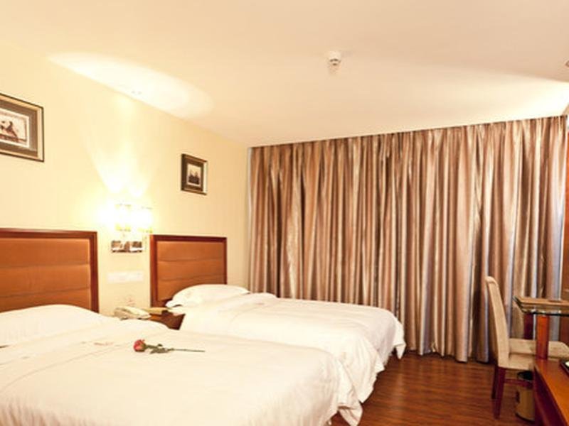 Фото Bravo Business Hotel