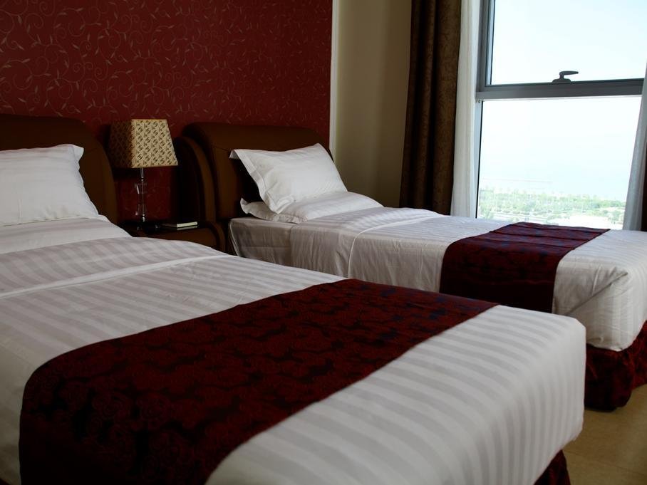 Фото Laguna Hotel Suites