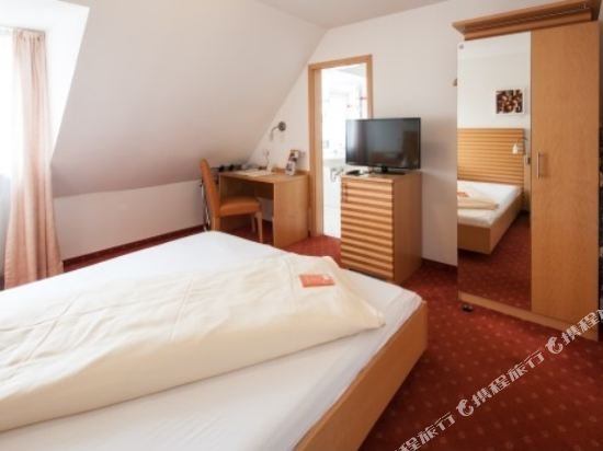 Фото Landschloss Korntal