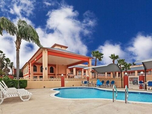 Гостиница Best Western Executive Inn Raymondville в Реймондвилле
