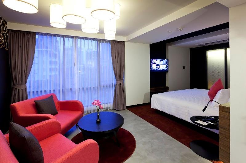 Фото Maitria Mode Sukhumvit 15 Bangkok