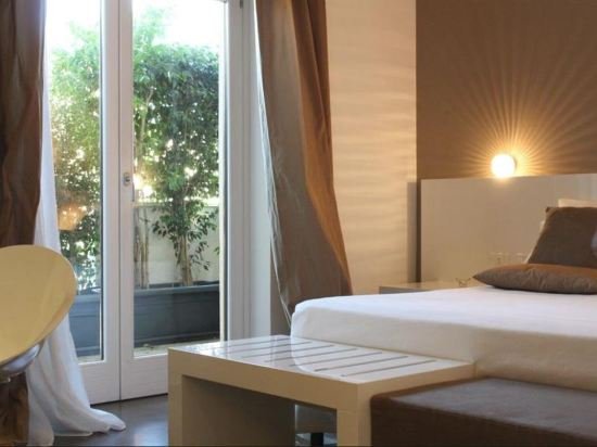 Фото Light Guest House