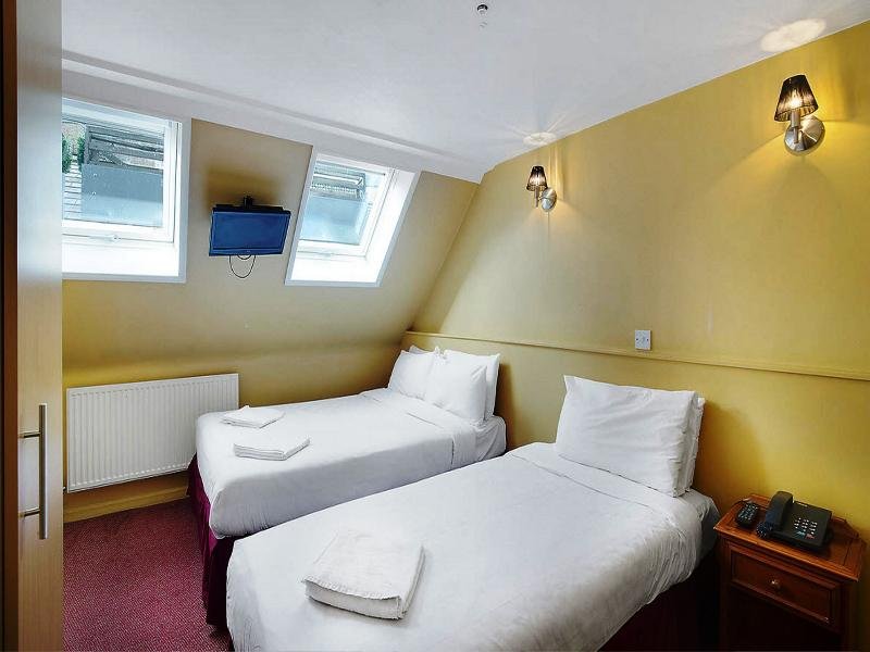 Фото Park Avenue Inn Craven Hotel