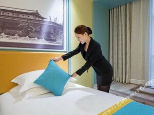 Гостиница YiWU Best Hotel