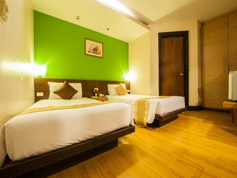 Фото The Seasons Bangkok Huamark