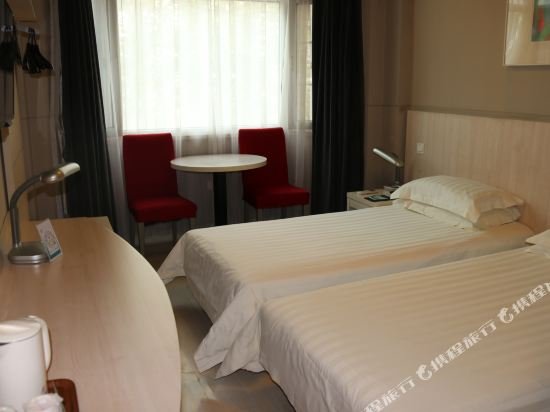 Фото Jinjiang Inn Wuhan Qushuilou