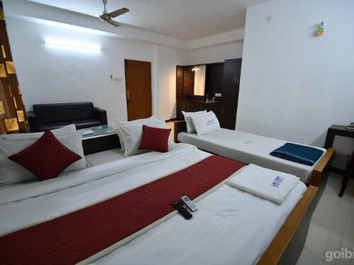 Гостиница Lake View Hotel в Мадурае