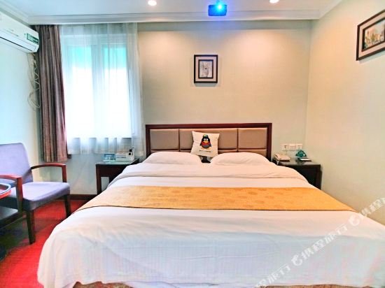 Фото GreenTree Inn JiNan Bus Terminal Station Express Hotel