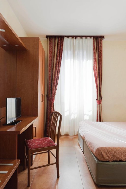 Фото Hotel Stromboli