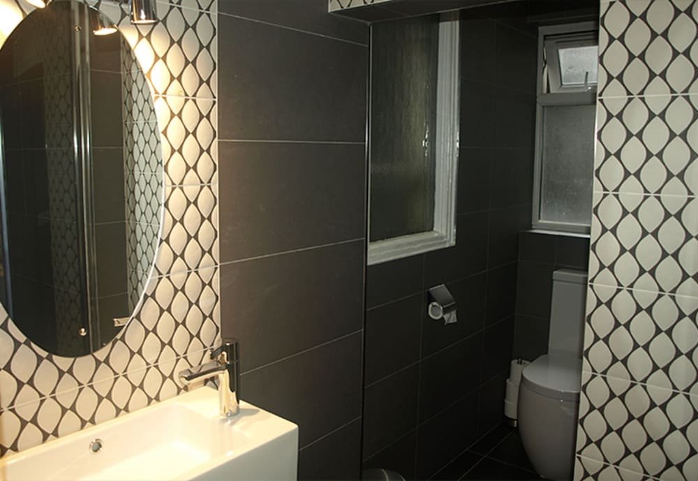 Фото Chelsea House Hotel