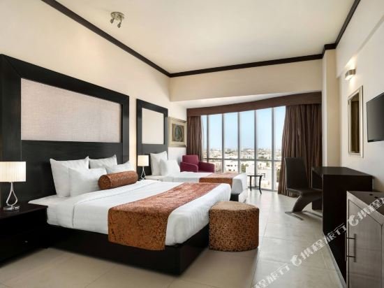 Фото Ramada by Wyndham Karachi Creek