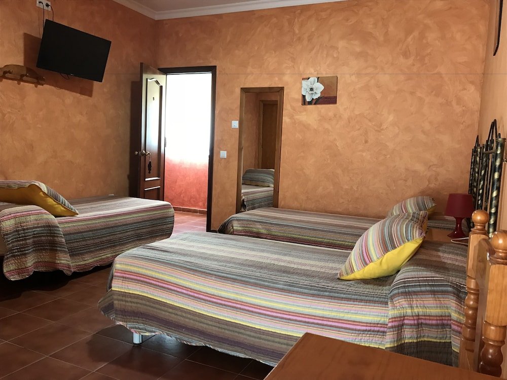 Фото Hostal Restaurante El Mero