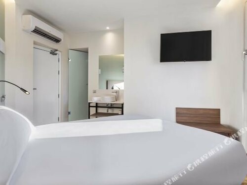 Гостиница Hotel Tarragona Centro Urbis в Таррагоне
