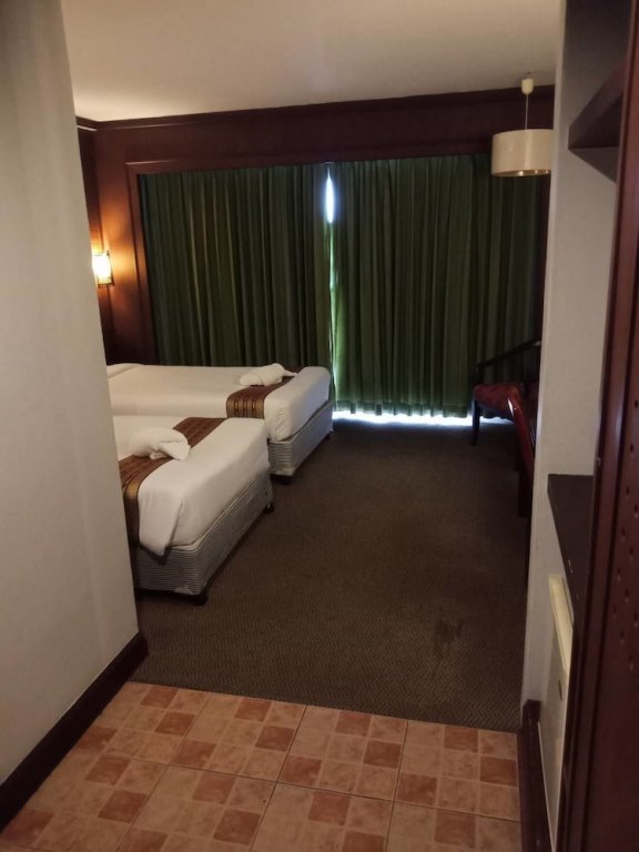 Фото Neo Hatyai Hotel