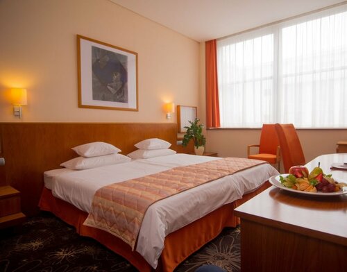 Гостиница Lycium Hotel Debrecen в Дебрецене