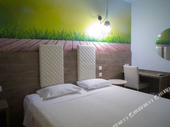 Фото Metropolitan Hotel